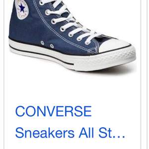 Säljer mina helt nya converse i strl 41. Använda en gång och den gången insåg ja att dem va för små... Verkligen jättefina skor i jätte fint skick! Pris kan diskuteras. Möts upp eller fraktar! Nypris 750