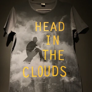 T-shirt - T-shirt med tryck i st M