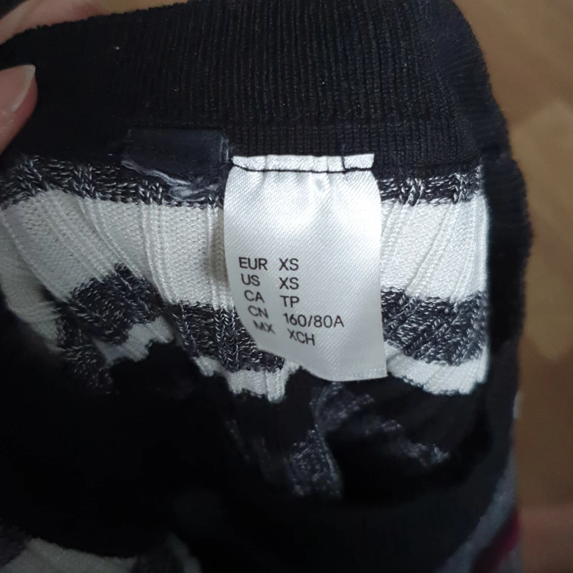 ribbstickad tröja - 90