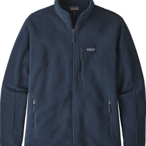 Helt NY Patagonia Synchilla jacka L herr - Splitter ny med tags kvar Patagonia Mens Classic Synchilla Jacket, färg New Navy Blue. Nypris 1299:-, säljes på grund av fel storlek. Hämtas i Bunkeflostrand, Malmö eller skickas. Köpare betalar frakt, spårbart för 66:-. Vid frågor, PM gärna! 