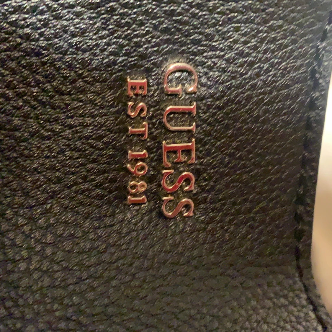 Äkta guess väska helt ny - 91