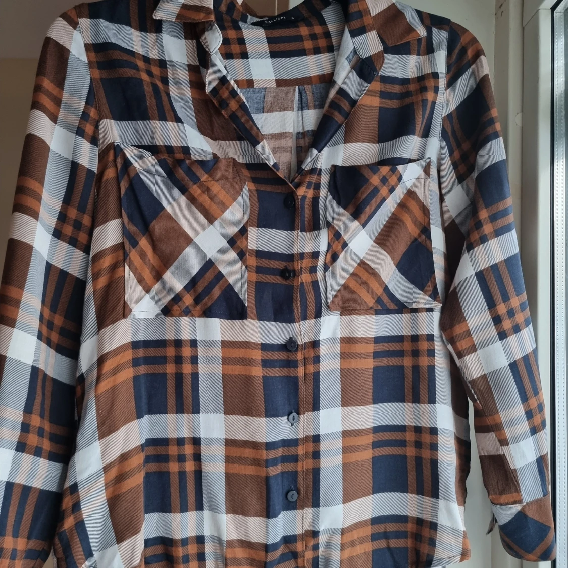 Plaid comfortable shirt in size S - 90