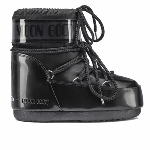 Moon boots - Säljer dessa moonboots i storlek 35-38! Inköpta förra året men väldigt bra skick och sparsamt använda💕 om flera är intresserade blir de budgivning och priset är exklusive frakt😊 bud- 1000kr, köp direkt för 1300kr💕