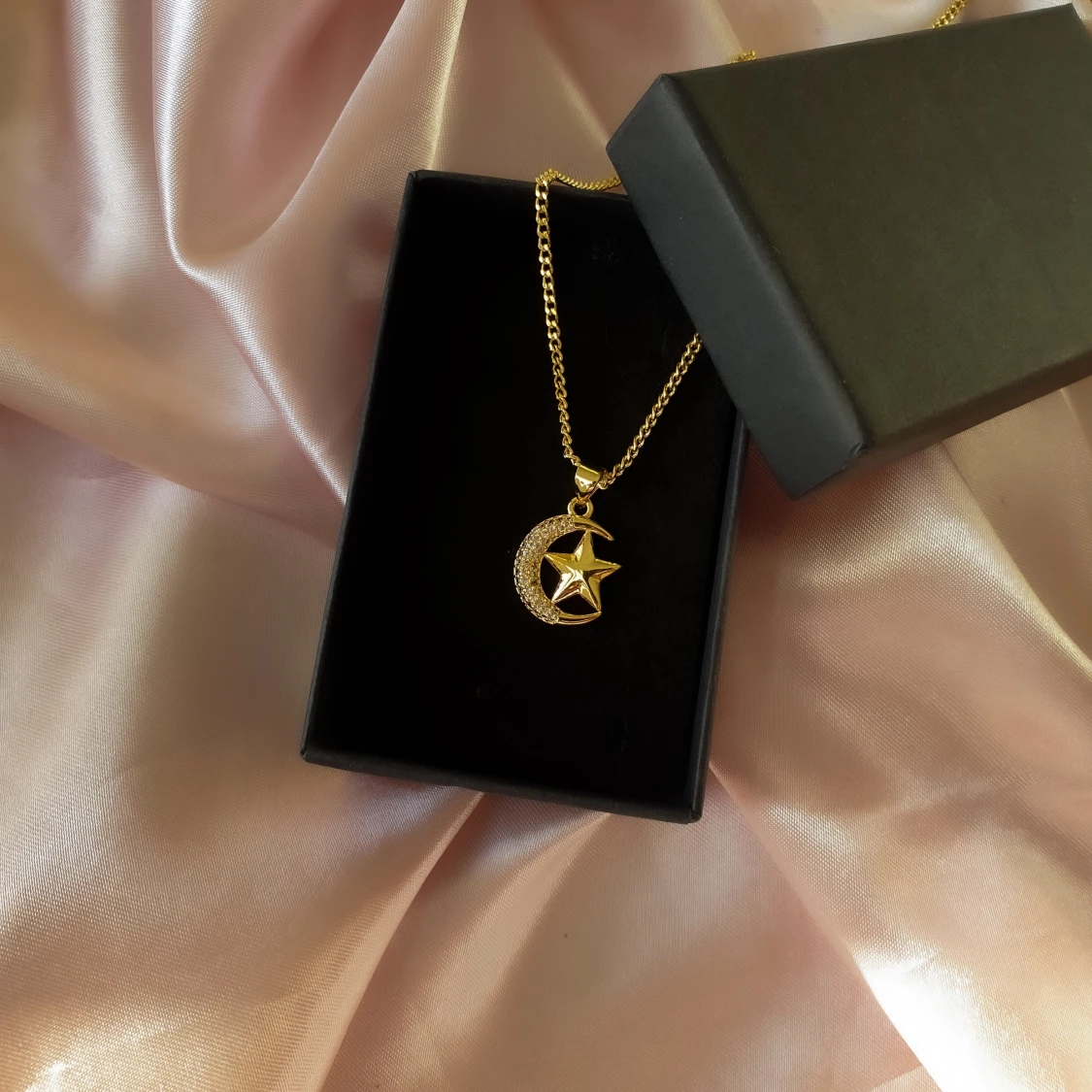 Moon&star pendant  - 90