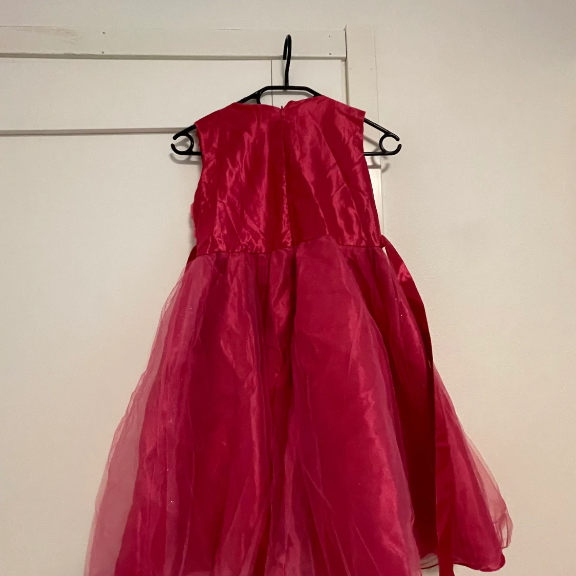 Mörk rosa klänning  - 90