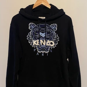 Kenzo hoodie - Riktigt bra skick, typ aldrig använd.
