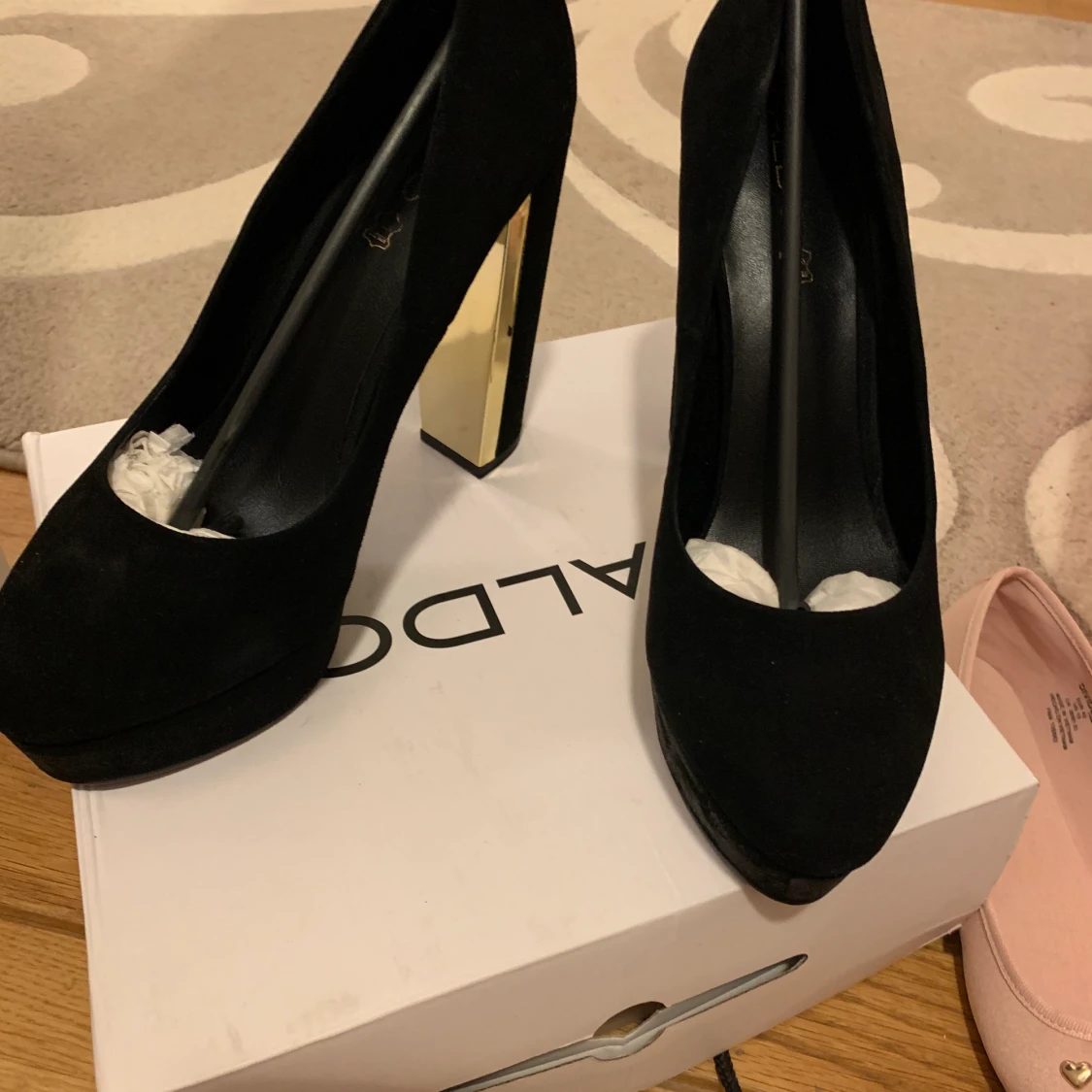 Aldo damskor storlek 41