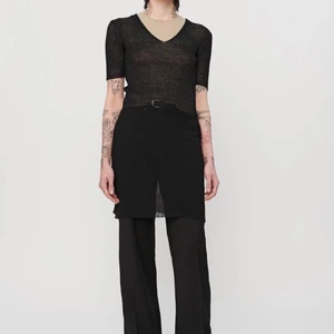 Our legacy knit dress - Stickad klänning från Our Legacy inköpt i vintras för 2000. Klänningen är stretchig så passar lätt alla mellan S-L! Skriv om frågor eller önskemål gällande fler bilder:))