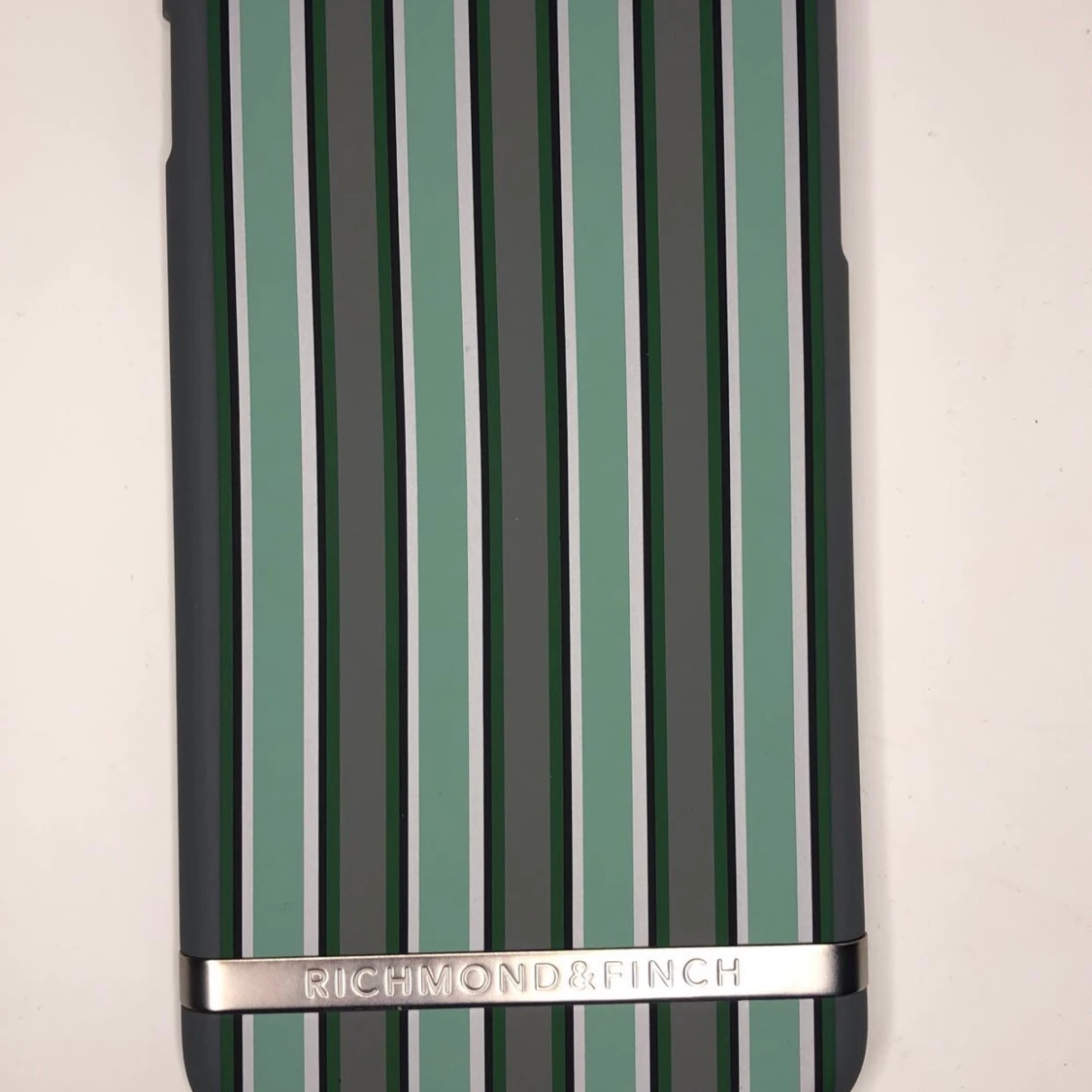 Jätte fint randigt skal har aldrig använt☺️ - 90