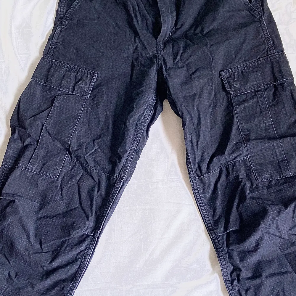 Ett par relativt oanvända cargopants från Carhart som är extremt sköna och passar till allt! Pris går att diskuteras . Jeans & Byxor.