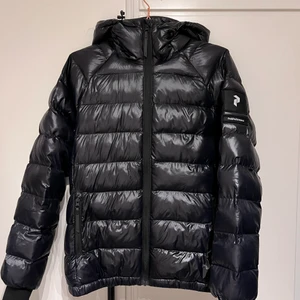 Peak Performance jacka - Inköpt i januari, mycket fint skick, storlek medium