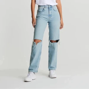 90s high waist jeans - 90s high waist jeans i storlek 36. Är i bra skick