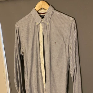Tommy Hilfiger Skjorta  - Knappt använd, bra skick, Oxford 