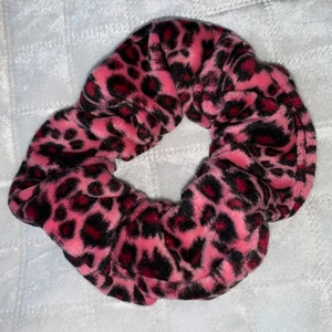 Leopard scrunchie - Super fin scrunchie🥰
