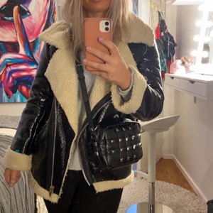 Snygg jacka - En sjukt snygg jacka med ”foder” och ”ull”