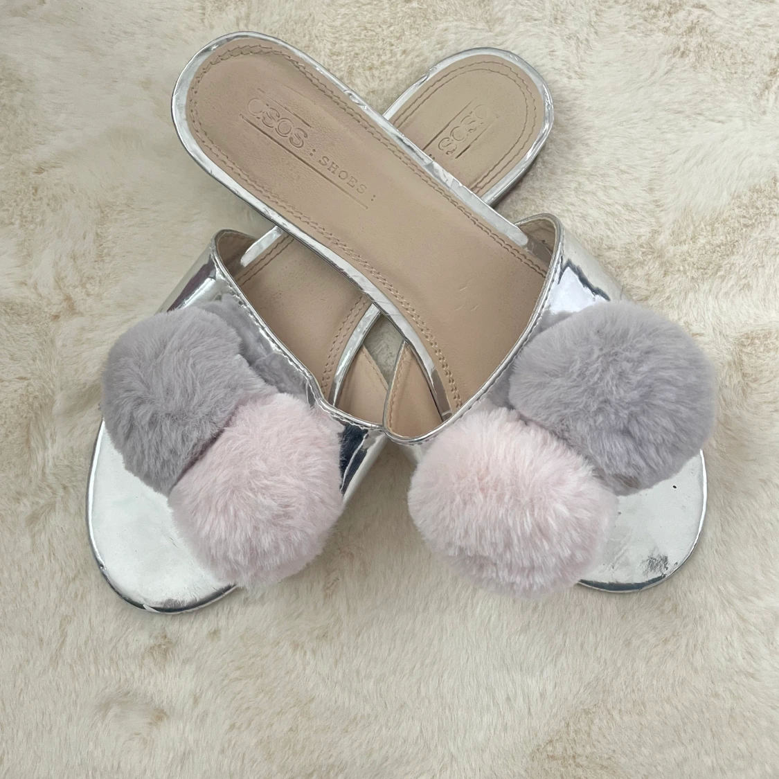 Tofflor från Asos  - 90