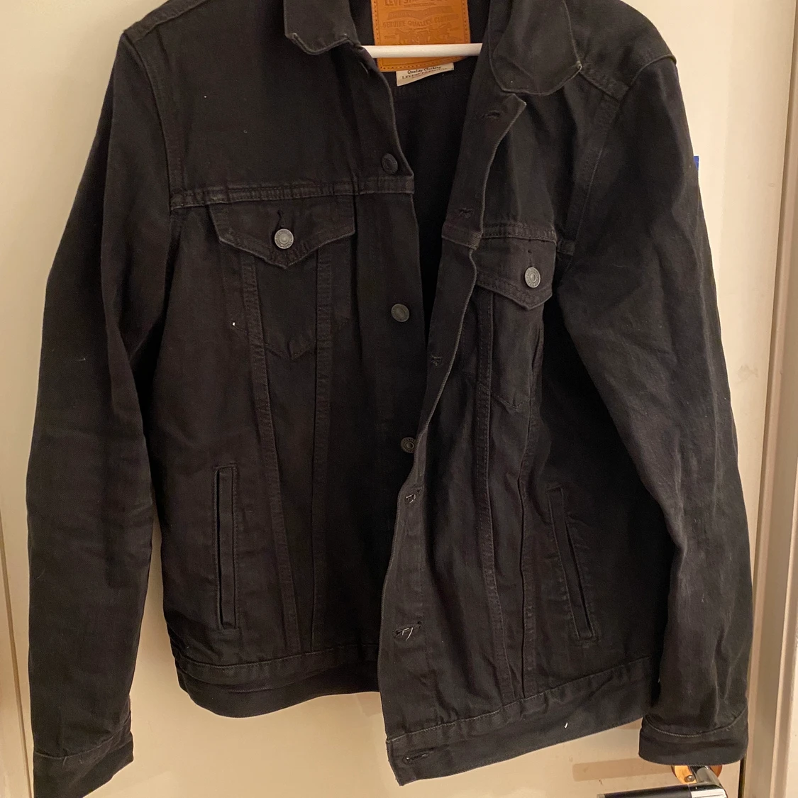 Svart Levis jeansjacka storlek L