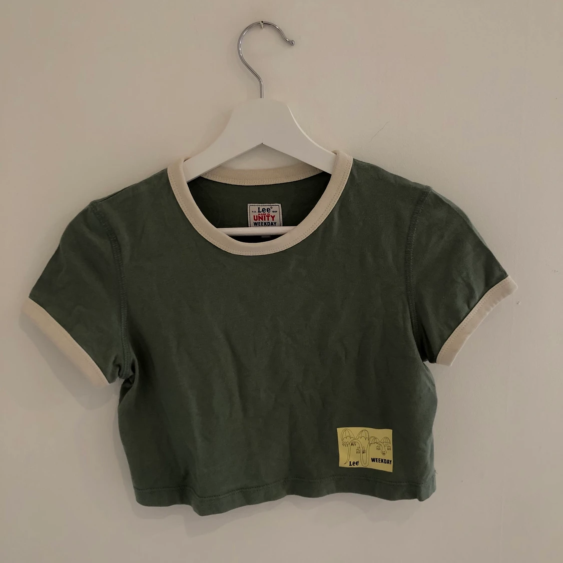 Grön t-shirt i strl XS - 91