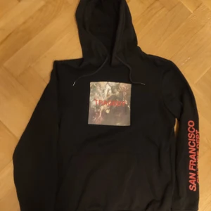 Pier One Tragedy Hoodie S - Gammal men i väldigt bra skick
