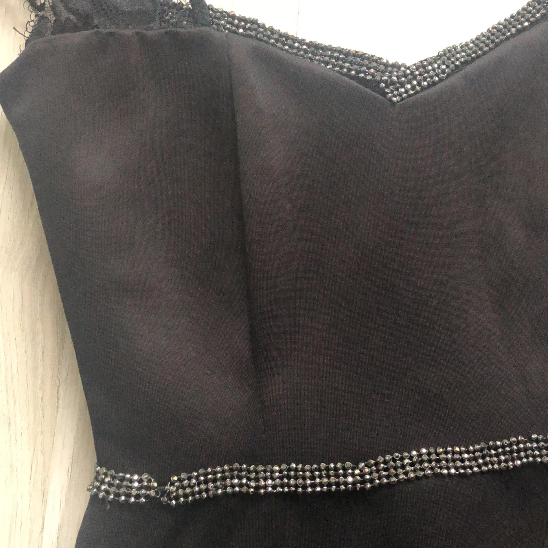 Snygg svart festklänning - 91