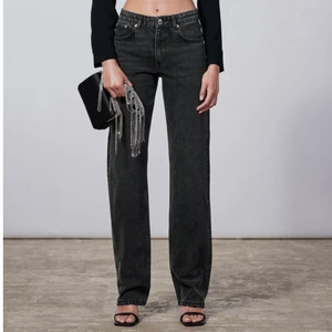 Zara jeans  - Helt nya med prislapp 