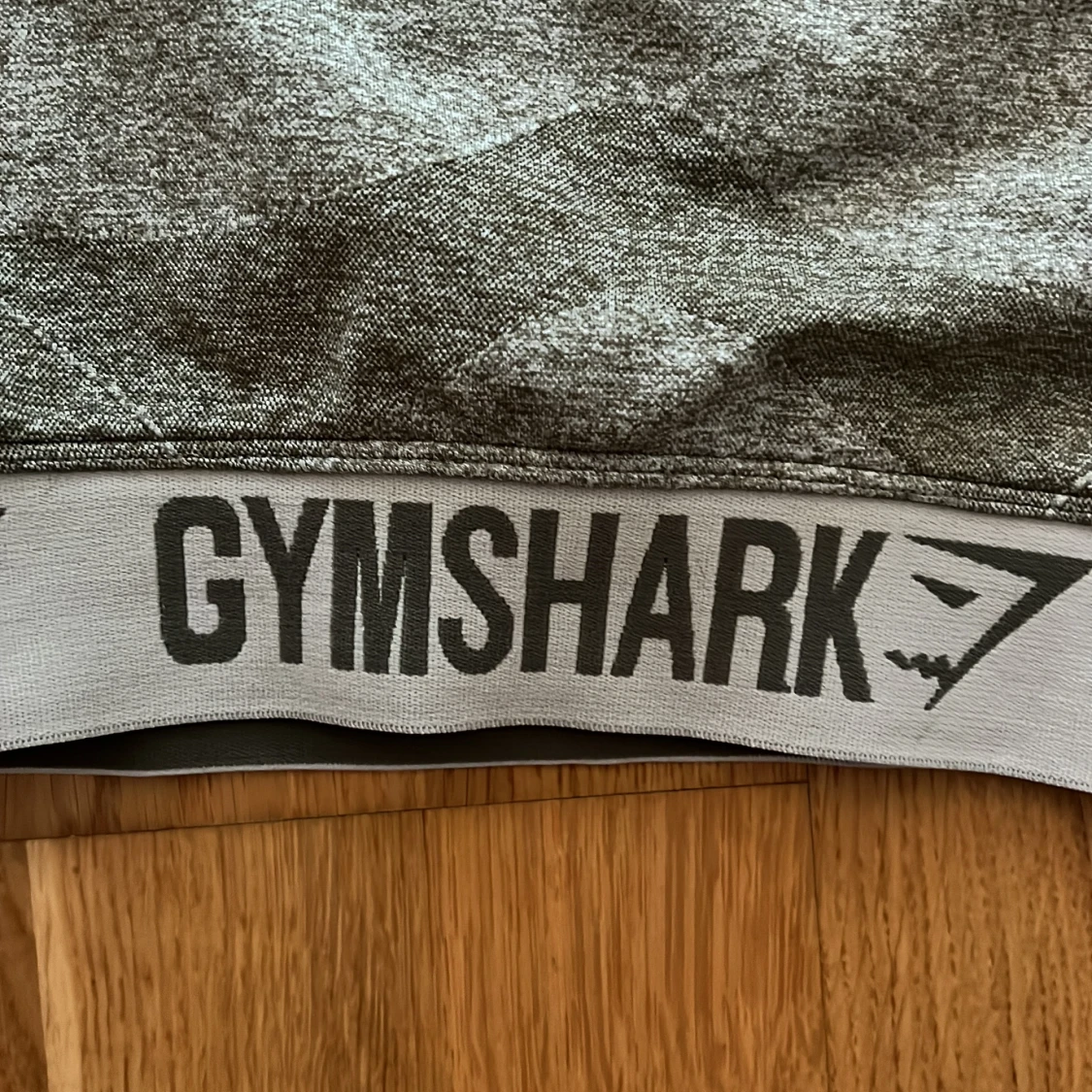 Gymshark crop top - 90