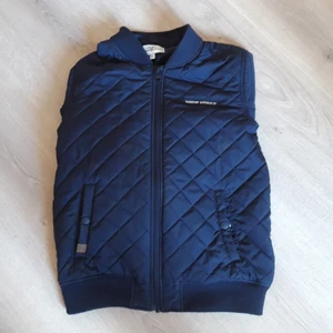 Jacka - Jackan är hellt ny jette bra skick