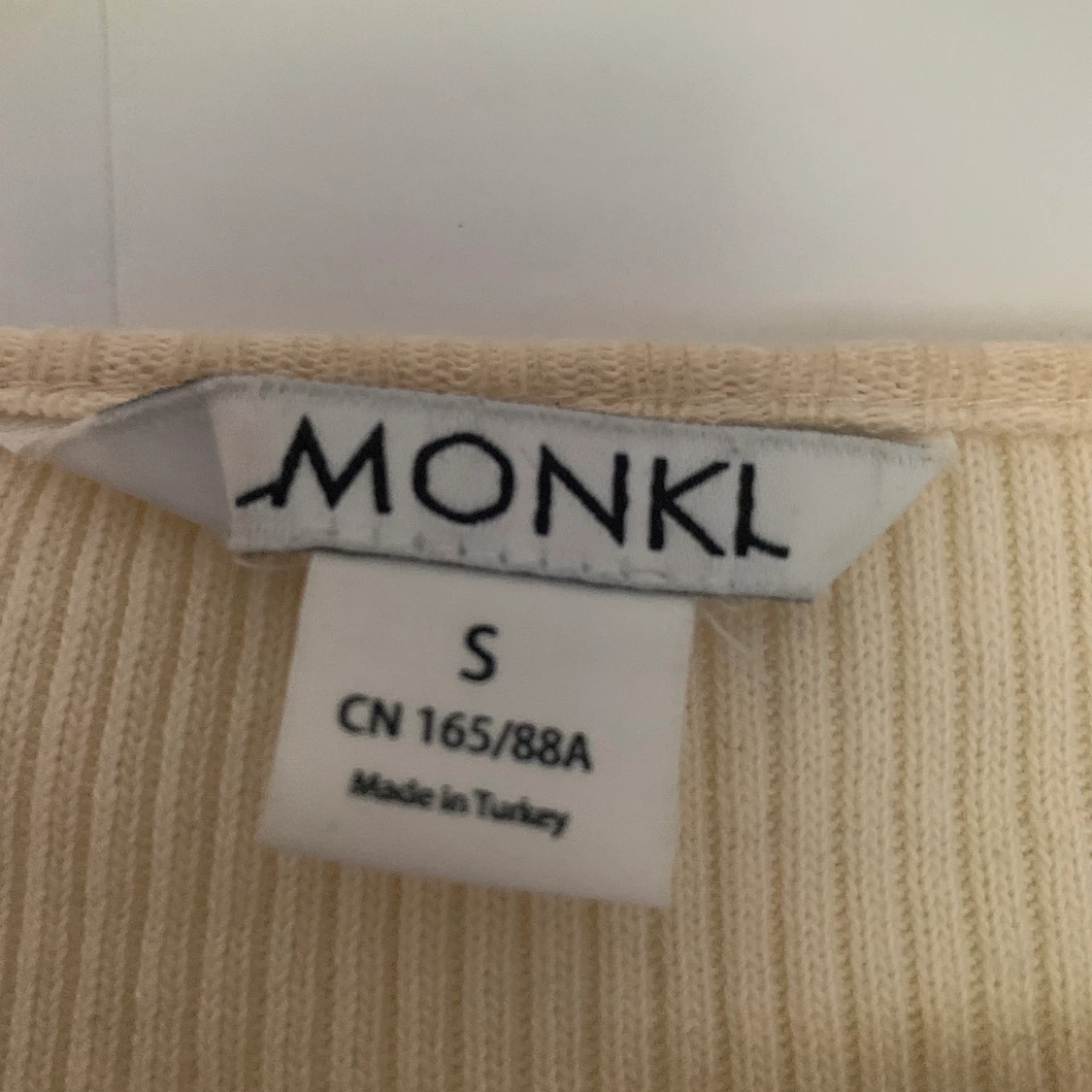 Somrig tröja💚 - 90