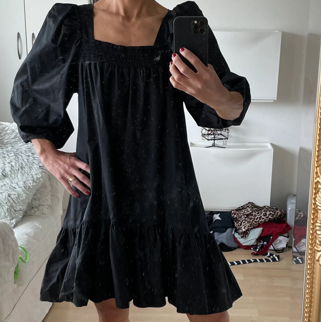 Svart klänning i stl M  - 91