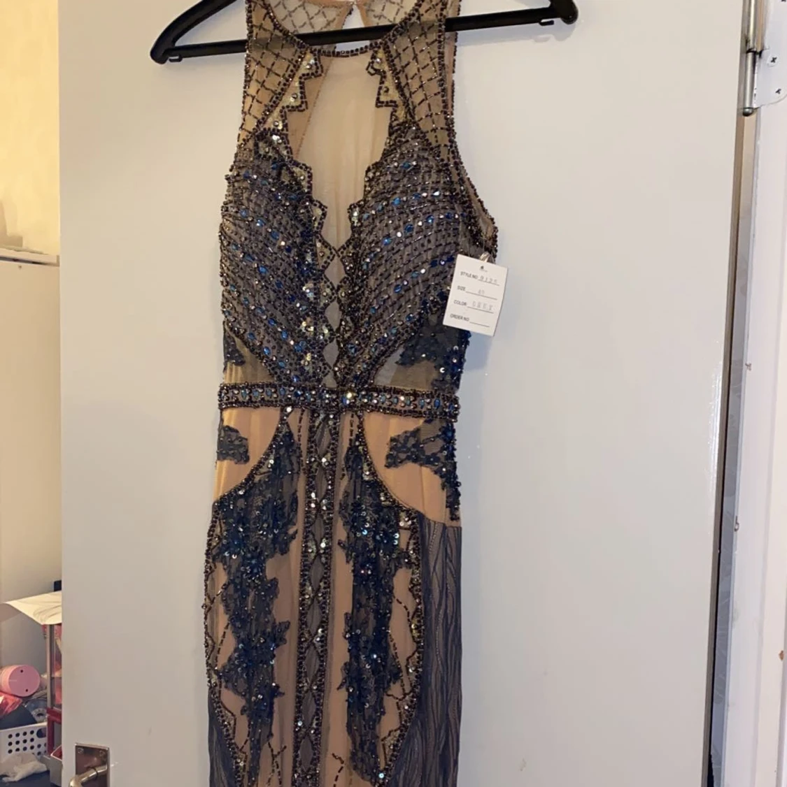 Festklänning i storlek 38 - 91