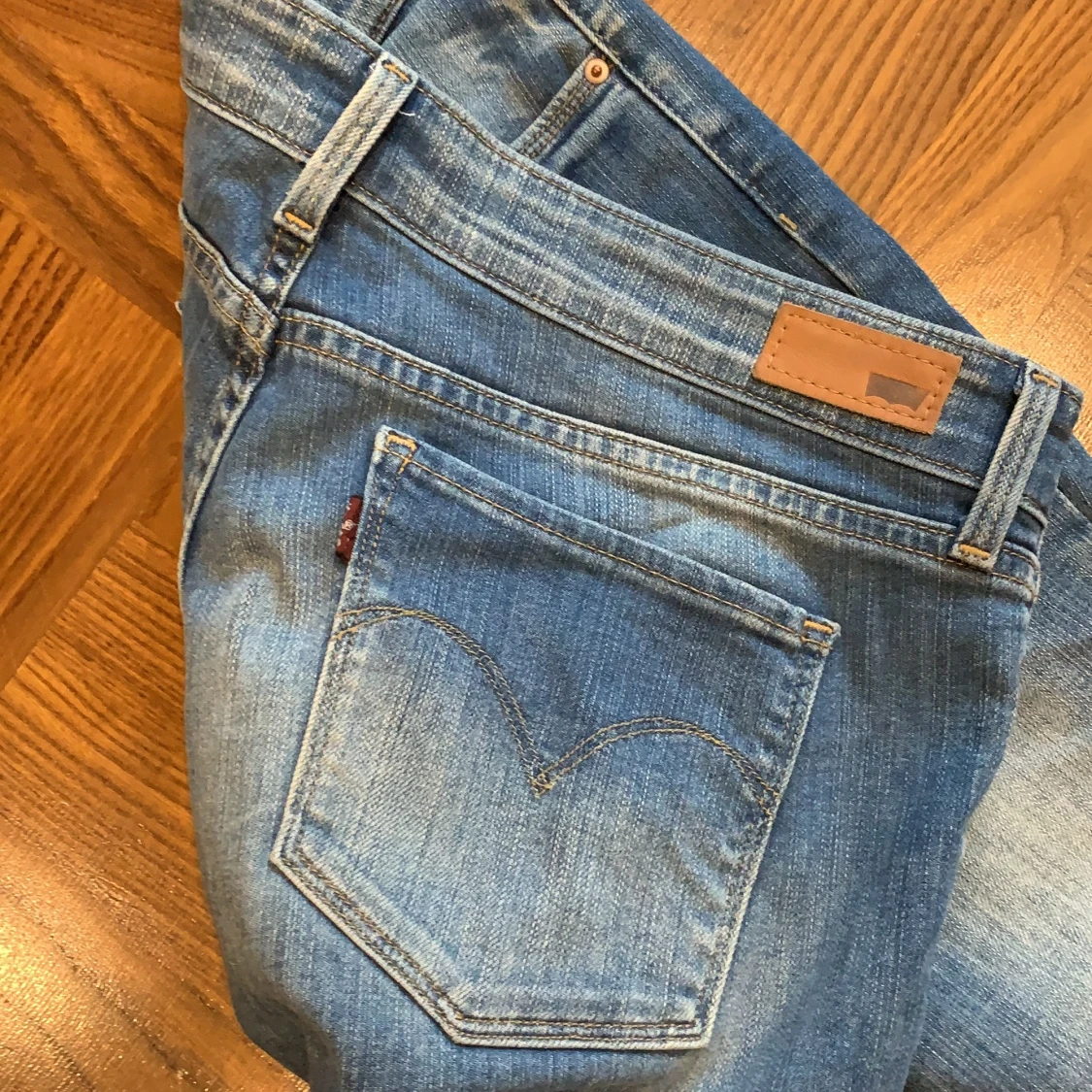 Levis - 90
