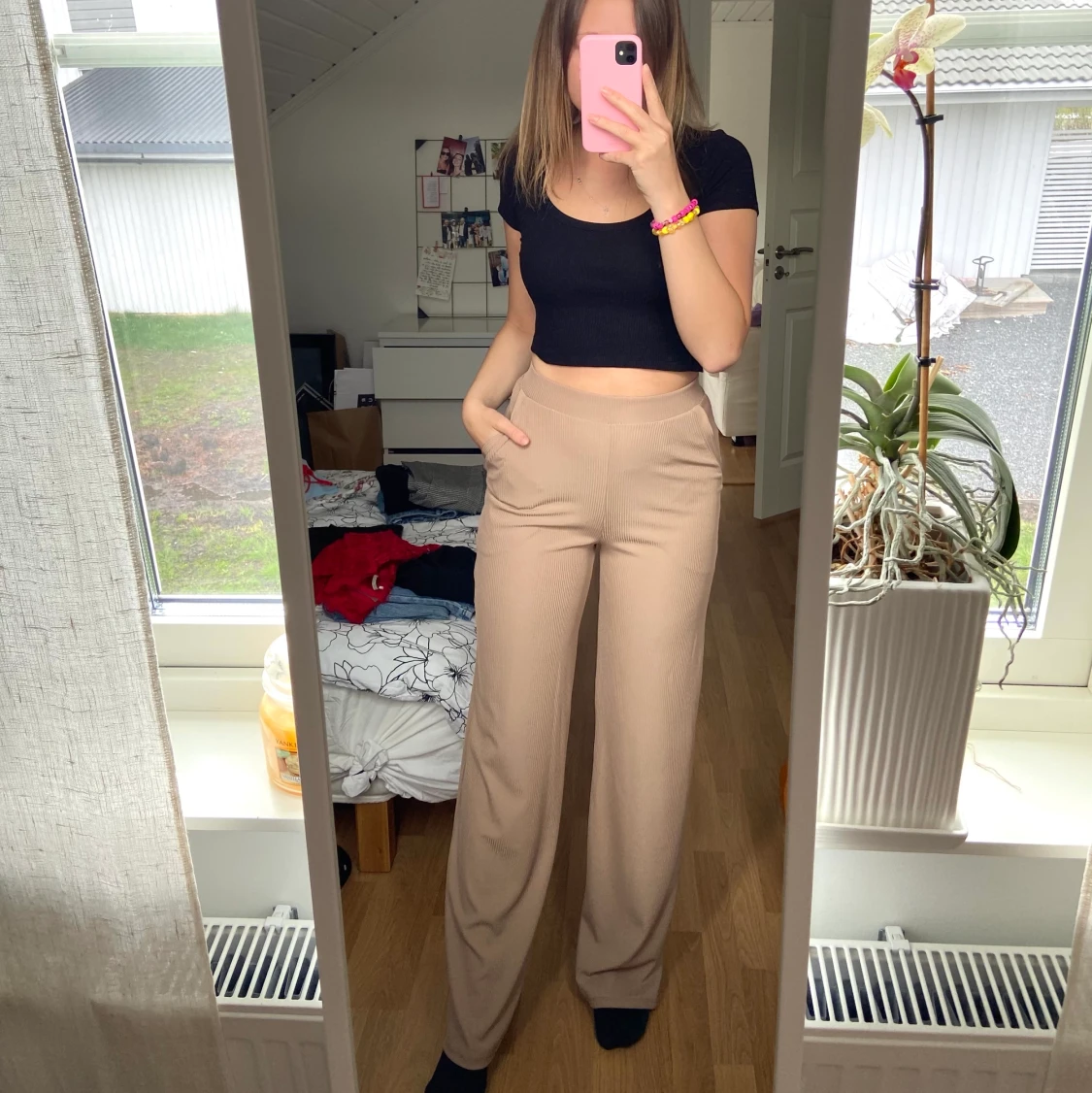 Ribbade, vida, kostym, beiga byxor  - 90
