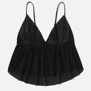 Söt topp - Helt ny men för stor för mig vid bysten💗 tror den är slutsåld !!