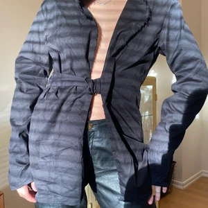 HOPE shirt - En tröja från HOPE med fäste. Ger verkligen inte rättvisa på bilden 