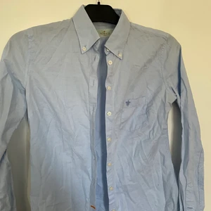 Morris lady skorta  - Söt ljus blå skorta. Använd endast  2 gånger. Original pris 599kr 