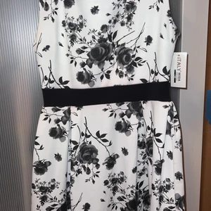 Klänning strl M - Ny ✨