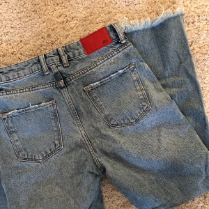 Zara jeans - Nyskick storlek 34