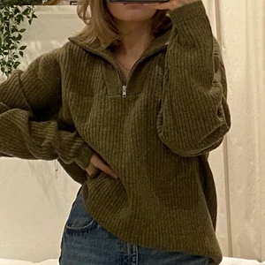 Sip up tröja boomerang  - Urmysig stickad tröja från boomerang i väldigt fint skick och kvalitét🥰 Perfekt till en sommarkväll!