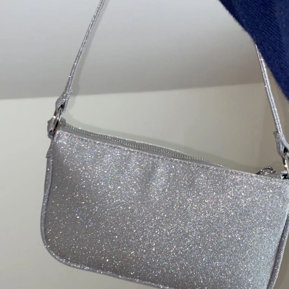 Glitter väska - Väskor | Plick Second Hand