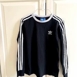 Adidas shirt - Good condition, size small.