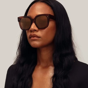 Chimi 008 - Säljer mina chimi 008 i Coco Mirror då de aldrig kommer till användning🥺 skriv privat om du är intresserad av egna bilder😊 tillhörande hårt fodral medföljer!