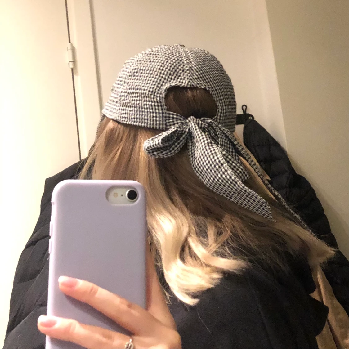 Söt keps med rutmönster - 91