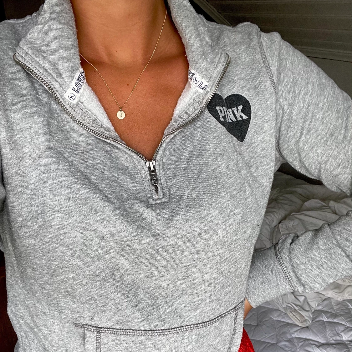 Tröja från Pink 🤍🖤