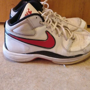 Nike shoes EUR-44 - Nike shoes 