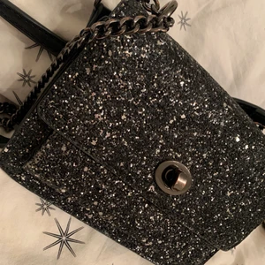 Glitter väska ! - Glitter väska! 90kr bra skick 