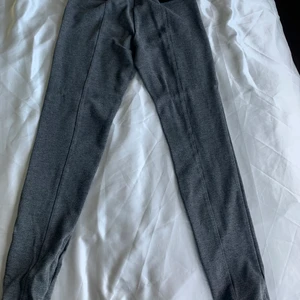 Tjocka tights - Samma modell som tightsen före dessa 