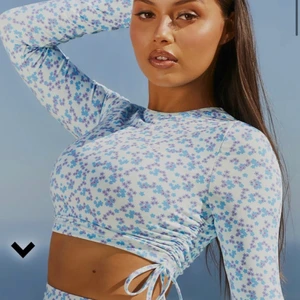 Bo and Tee Gym Top - helt ny gymtopp från bo and tee. aldrig använt förut. jag köpte den för 300 kr med 100 sek frakt.