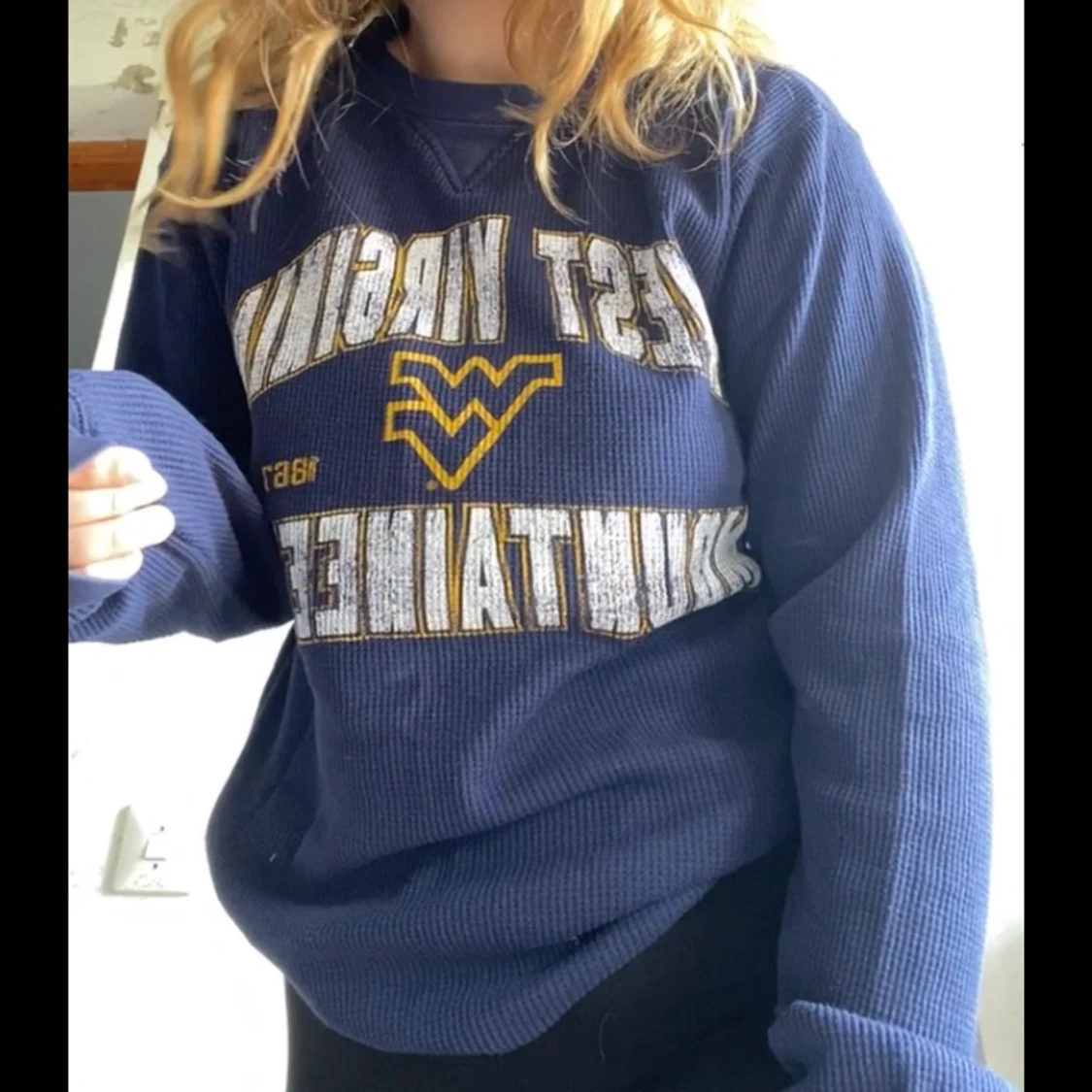 Blå tjocktröja - 90