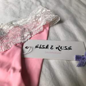 Elsa & Rosé bikini, oanvänd, storlek M och i färgen rosa. 