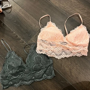 Topp - Två st toppar från lindex i stl xs/s. 30kr st